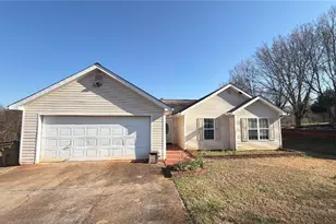 4661 Turning Leaf Dr, Gillsville, GA 30543 - Photo 1