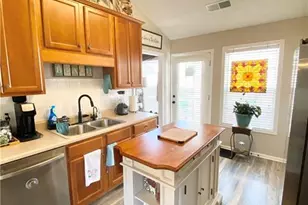 967 Village View Cir, Loganville, GA 30052 - Photo 44