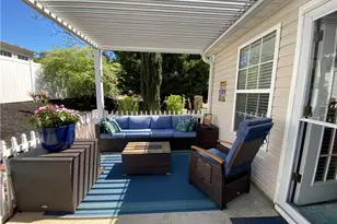 967 Village View Cir, Loganville, GA 30052 - Photo 18