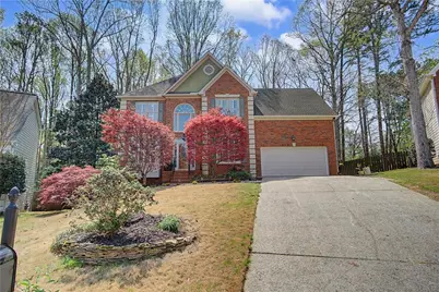 325 Camber Woods Court, Roswell, GA 30076 - Photo 4