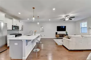 1231 Herty Dr, Marietta, GA 30062 - Photo 10