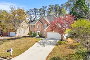 2251 Lake Haven Way, Suwanee, GA 30024 - Photo 2