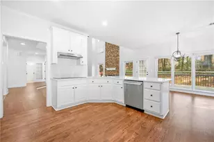 2251 Lake Haven Way, Suwanee, GA 30024 - Photo 18