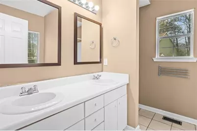 111 Greenpointe Way, Carrollton, GA 30117 - Photo 16