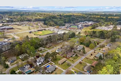 112 W Allison Circle, Carrollton, GA 30116 - Photo 6