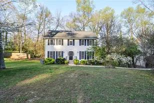 717 Hunt Station Dr, Lawrenceville, GA 30044 - Photo 2