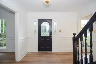 717 Hunt Station Dr, Lawrenceville, GA 30044 - Photo 6