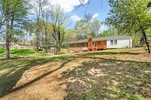 155 King David Dr SW, Lilburn, GA 30047 - Photo 4