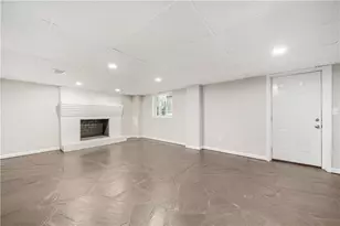 1296 Mohawk Dr NW, Lawrenceville, GA 30043 - Photo 20