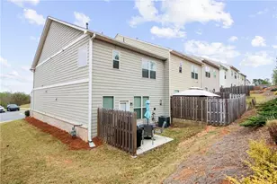 352 Cherryhill Ln, Woodstock, GA 30188 - Photo 28