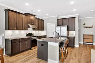 352 Cherryhill Ln, Woodstock, GA 30188 - Photo 6