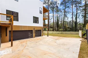 1301 Lavista Rd NE, Atlanta, GA 30324 - Photo 16