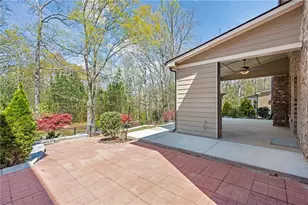 3188 Ivy Crossing Dr, Buford, GA 30519 - Photo 18