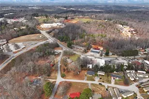 2511 Dana Dr, Gainesville, GA 30507 - Photo 44