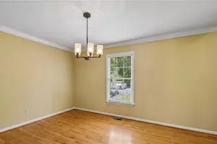 3939 Tall Pine Dr, Marietta, GA 30062 - Photo 10