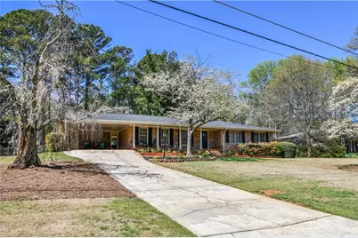 1325 Maple Drive SW, Lilburn, GA 30047 - Photo 6