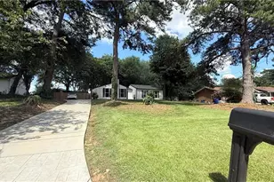 980 Hilltop Ct, Lawrenceville, GA 30045 - Photo 2