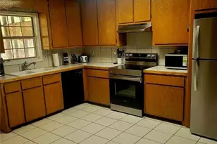 5041 Blackberry Ln, Buford, GA 30518 - Photo 6