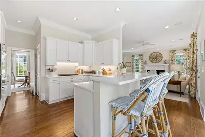 633 Longwood Drive NW, Atlanta, GA 30305 - Photo 10