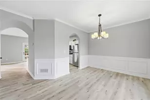 813 Cork Oak Ln, Lawrenceville, GA 30045 - Photo 8