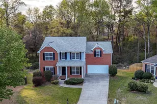 813 Cork Oak Ln, Lawrenceville, GA 30045 - Photo 2