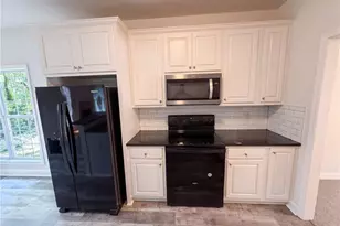 95 Woods Way, Jefferson, GA 30549 - Photo 16