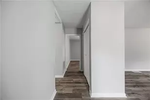 2494 Fairway Cir SW, Atlanta, GA 30331 - Photo 4