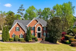 10805 Centennial Dr, Alpharetta, GA 30022 - Photo 2