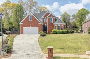 1005 Lewis Ridge Cir, Lawrenceville, GA 30045 - Photo 2