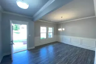 1754 Holman Frst Ct, Hoschton, GA 30548 - Photo 2