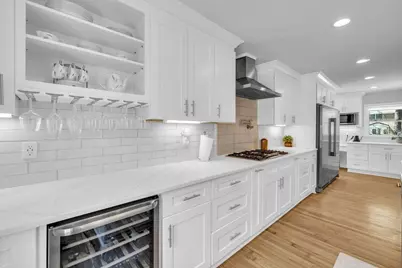 5002 Vernon Oaks Drive, Dunwoody, GA 30338 - Photo 8