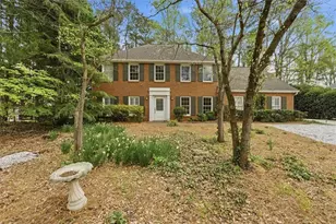 1386 Churchill Way, Marietta, GA 30062 - Photo 2