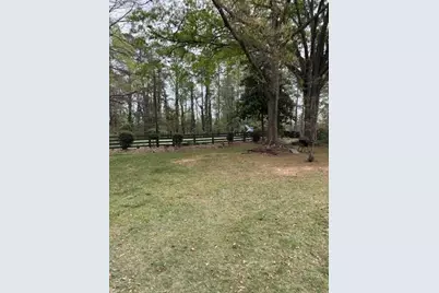 462 Dogwood Drive NW, Lilburn, GA 30047 - Photo 36