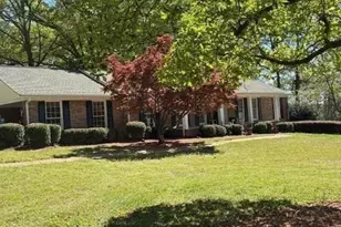 462 Dogwood Dr NW, Lilburn, GA 30047 - Photo 2