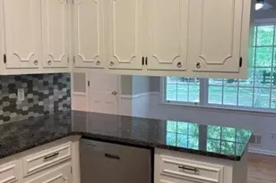 462 Dogwood Dr NW, Lilburn, GA 30047 - Photo 8