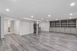 808 Valbrook Ct SW, Lilburn, GA 30047 - Photo 24