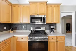 1265 Creek Pointe Cir, Lawrenceville, GA 30043 - Photo 16