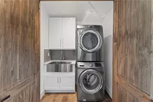 2746 Dale Creek Dr NW, Atlanta, GA 30318 - Photo 28