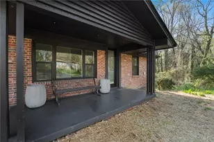 2746 Dale Creek Dr NW, Atlanta, GA 30318 - Photo 6