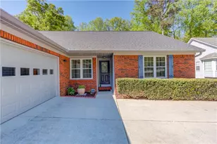 3220 Governors Ct, Duluth, GA 30096 - Photo 4