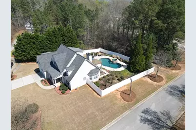 100 Peyton Court, Senoia, GA 30276 - Photo 1