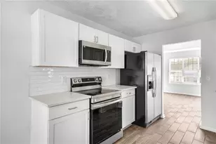 510 Saint James Ct, Lawrenceville, GA 30044 - Photo 12