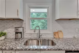 6030 Ridge Dr SE, Mableton, GA 30126 - Photo 10