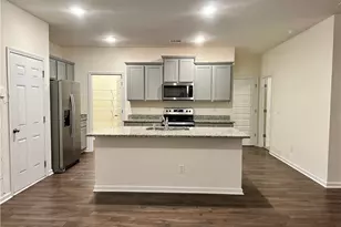 12150 Conrad Cir, Hampton, GA 30228 - Photo 8