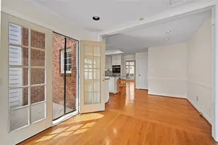 11 Paces West NW, Atlanta, GA 30327 - Photo 8