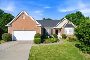 3324 Dunbar Ln, Suwanee, GA 30024 - Photo 2