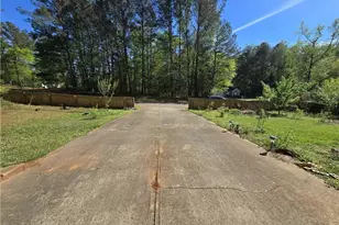 245 Crofton Ridge, Bethlehem, GA 30620 - Photo 2