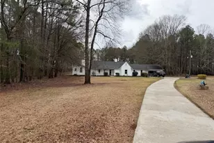 135 Dixie Ln, Covington, GA 30014 - Photo 10