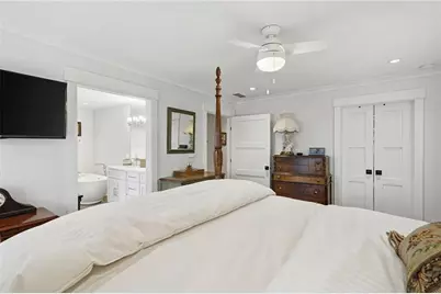 1943 Sunbury Place NW, Atlanta, GA 30318 - Photo 18