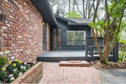 1369 Jody Lane NE, Atlanta, GA 30329 - Photo 4